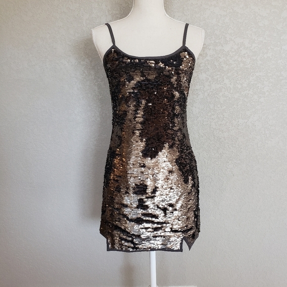 NBD dress with gold sequins size Small - Picture 7 of 8